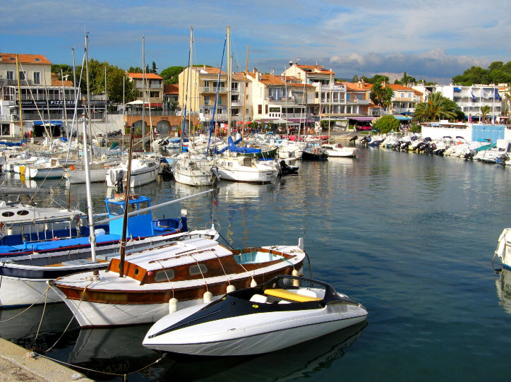 Saint-Cyr-Sur-Mer, France